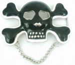  skull with chain cutout sm black and white belt buckle